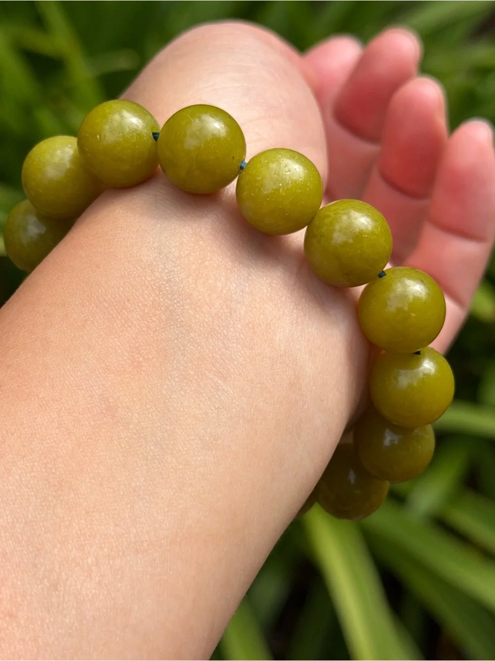14mm Oliver Green Stretchable Xiuyu Jade Bracelet 2251